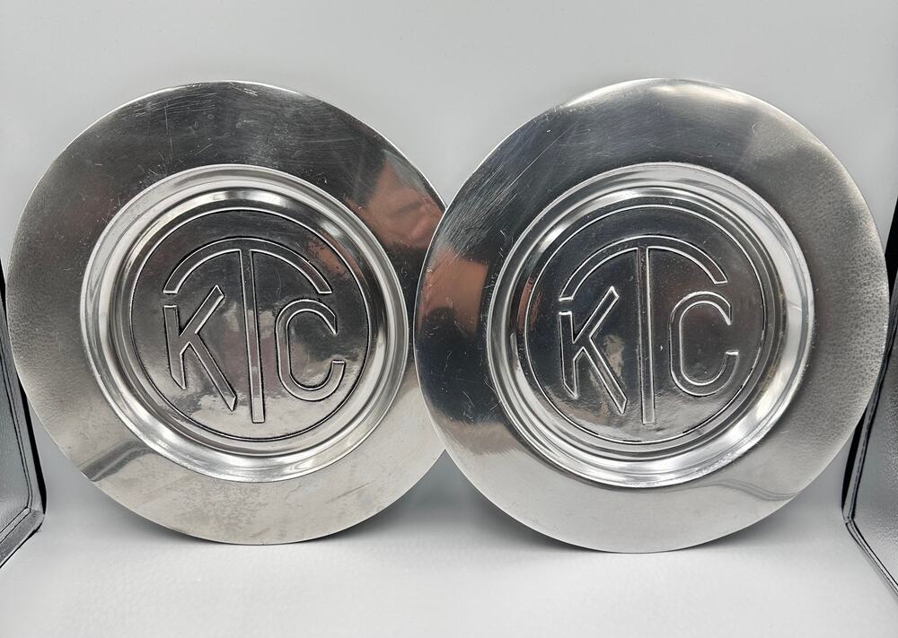 Wilton Armentale 12" KTC Pewter Rimmed Plate Set U.S.A
